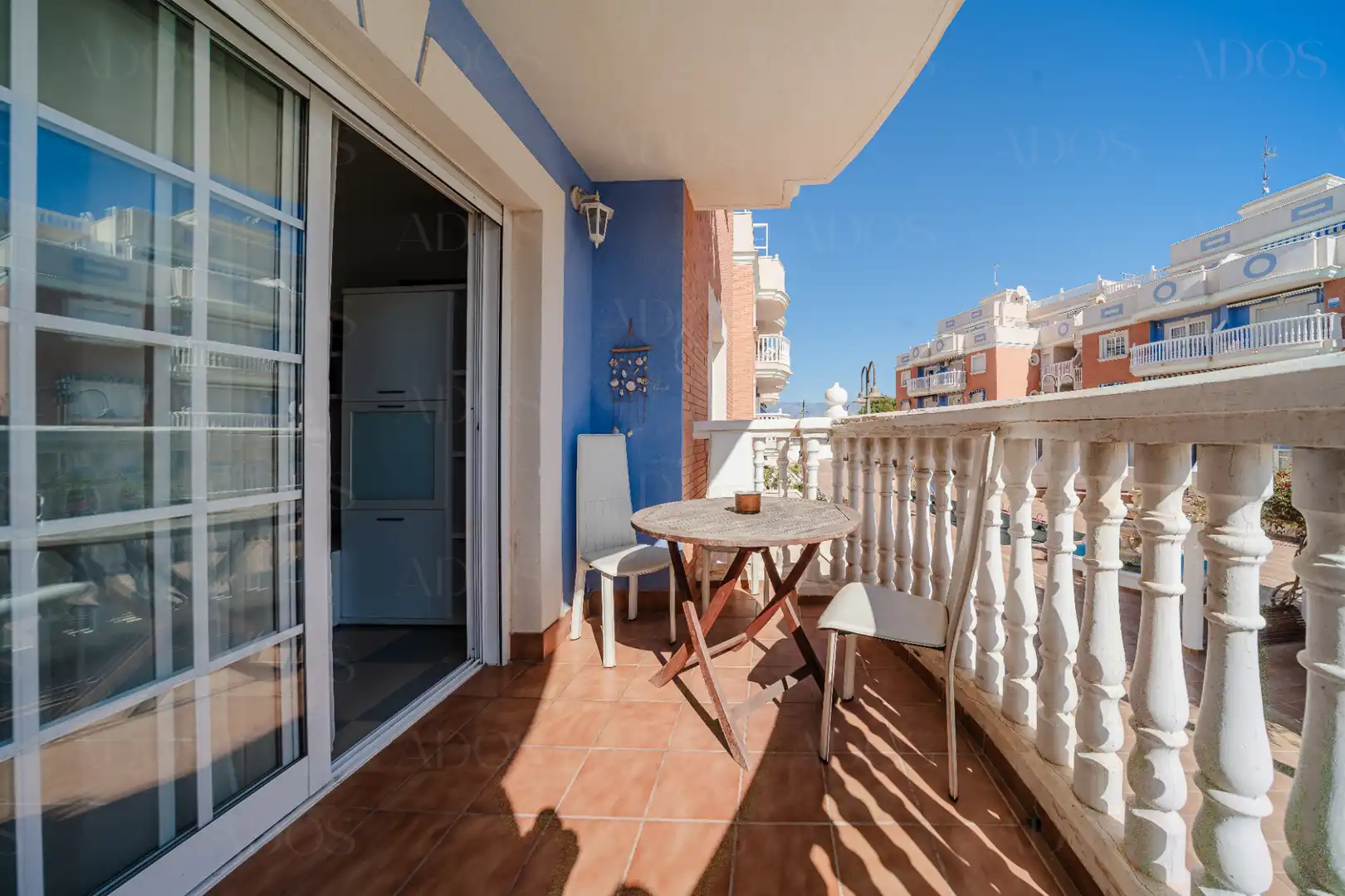 Terraza de Piso en venta en Roquetas de Mar con Aire acondicionado, Terraza y Amueblado