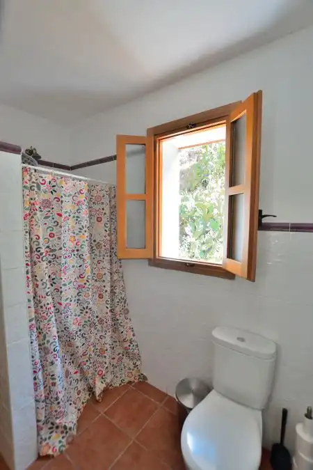 Baño de Finca rústica en venta en Arriate con Jardín privado y Terraza