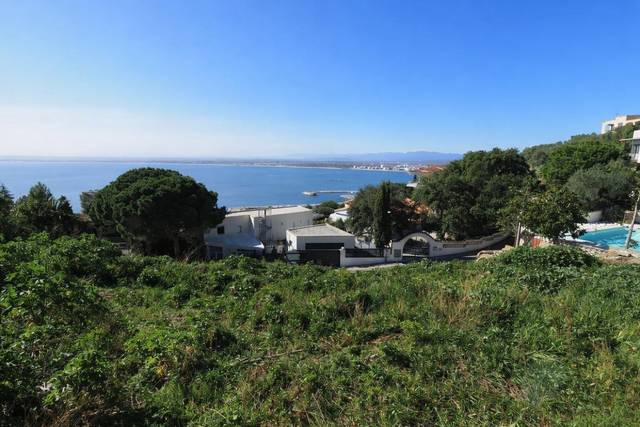 Terreno residencial en Venta en Almadrava - Canyelles - Puig-Rom