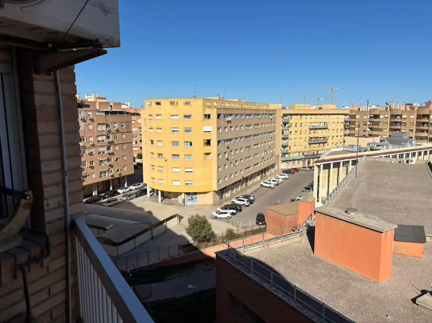 Vista exterior de Piso de alquiler en Sagunto / Sagunt con Aire acondicionado, Amueblado y Horno