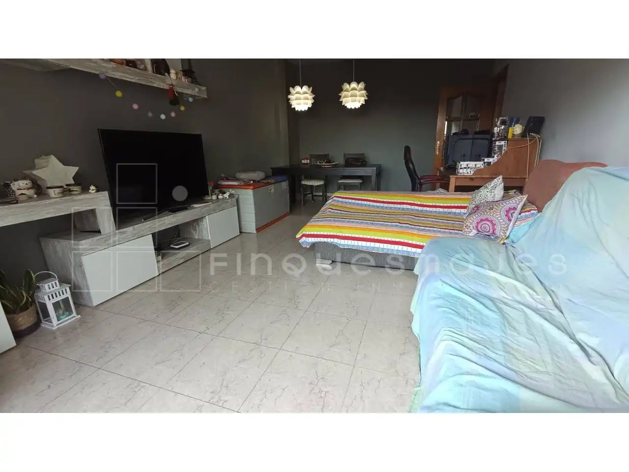 Sala d'estar de Pis en venda en Terrassa amb Calefacció, Terrassa i Balcó