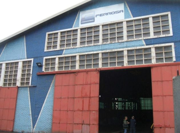Vista exterior de Nau industrial en venda en Etxebarri