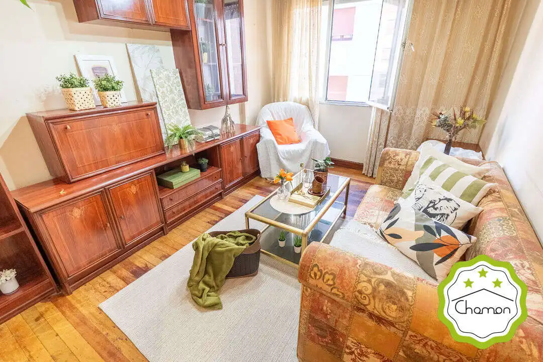 Sala d'estar de Pis en venda en Bilbao  amb Moblat