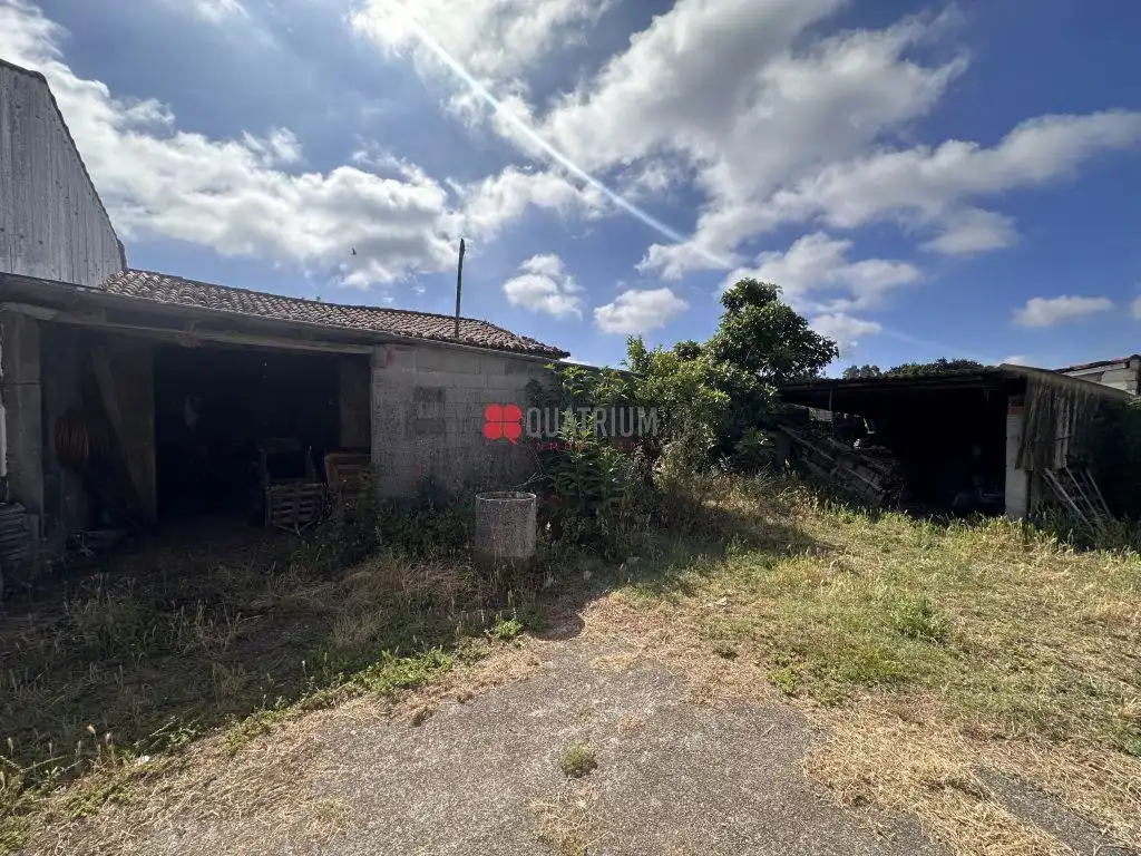 Casa o xalet en venda en Teo amb Jardí privat