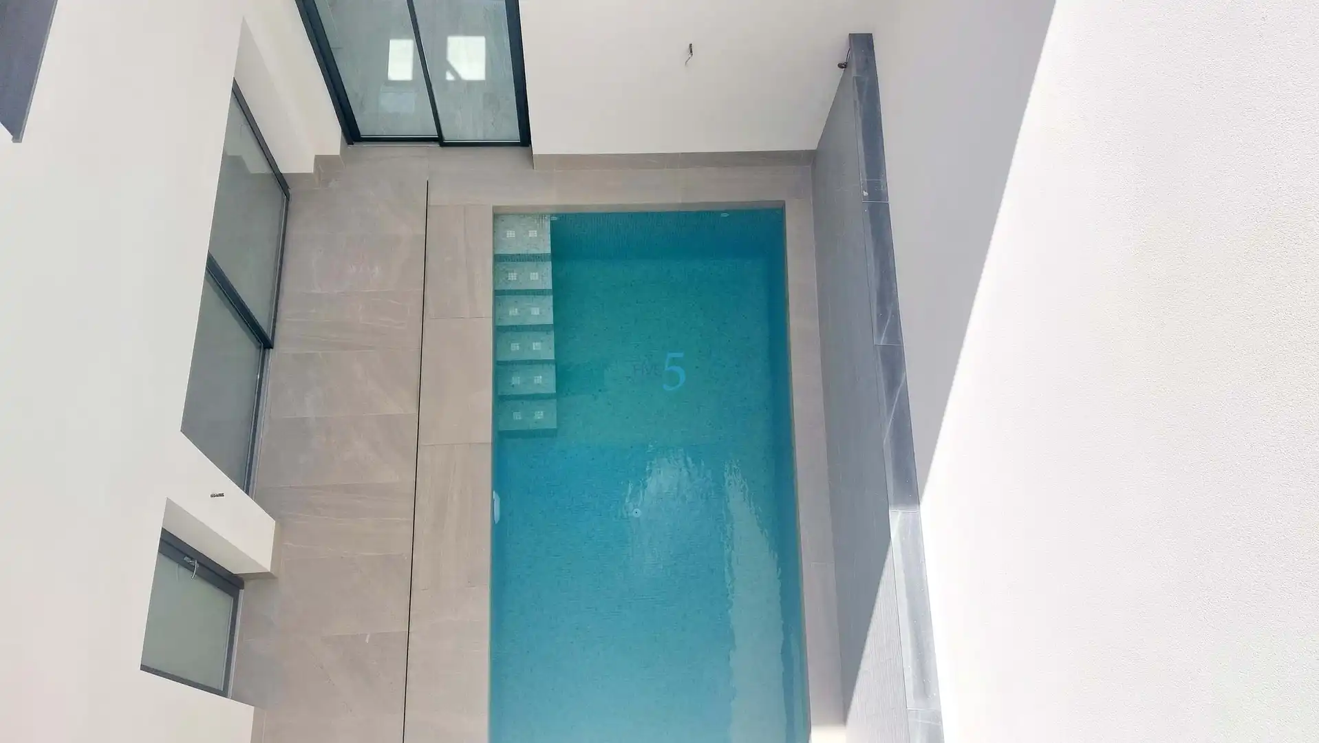 Piscina de Casa o xalet en venda en San Pedro del Pinatar amb Aire condicionat, Terrassa i Piscina