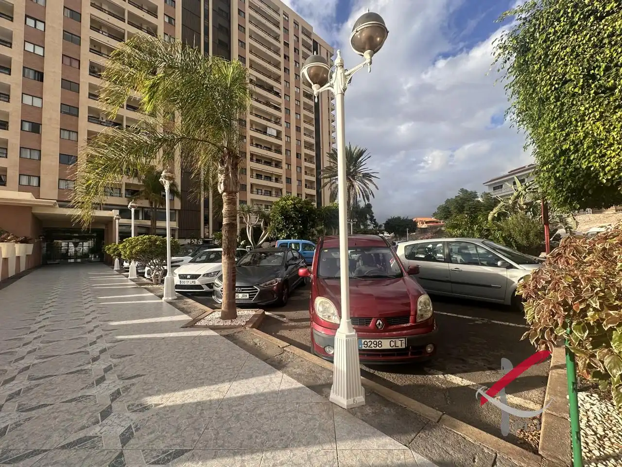 Parking de Piso en venta en Adeje con Terraza y Piscina comunitaria