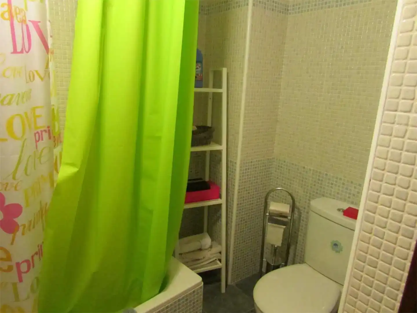 Bathroom of Flat for sale in Villaquilambre  with Balcony