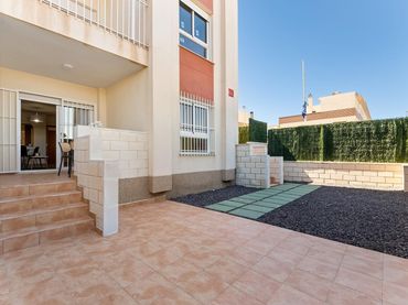 Appartement compact avec piscine à vendre à Orihuela Costa