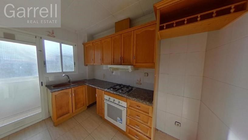 Kitchen of Flat for sale in Sabadell