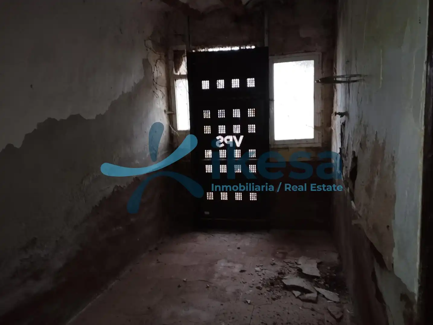 Casa adosada en venta en Montizón