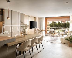 Living room of Attic for sale in Marbella  with Air Conditioner, Private garden and Terrace