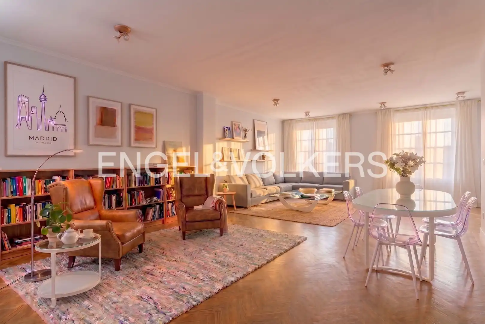 Living room of Flat for sale in Madrid  with Air Conditioner and Heating