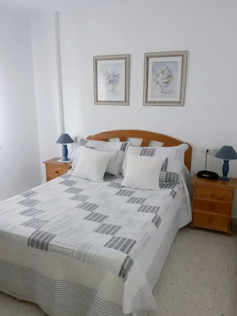 Flat for rent in Calle Pintor Alonso Cano, Centro - Calzada - Cabo Noval