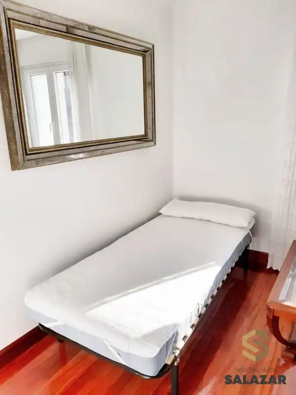 Habitación de Piso de alquiler en Bilbao  con Calefacción