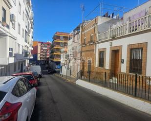 Exterior view of Single-family semi-detached for sale in San Juan de Aznalfarache  with Terrace and Balcony