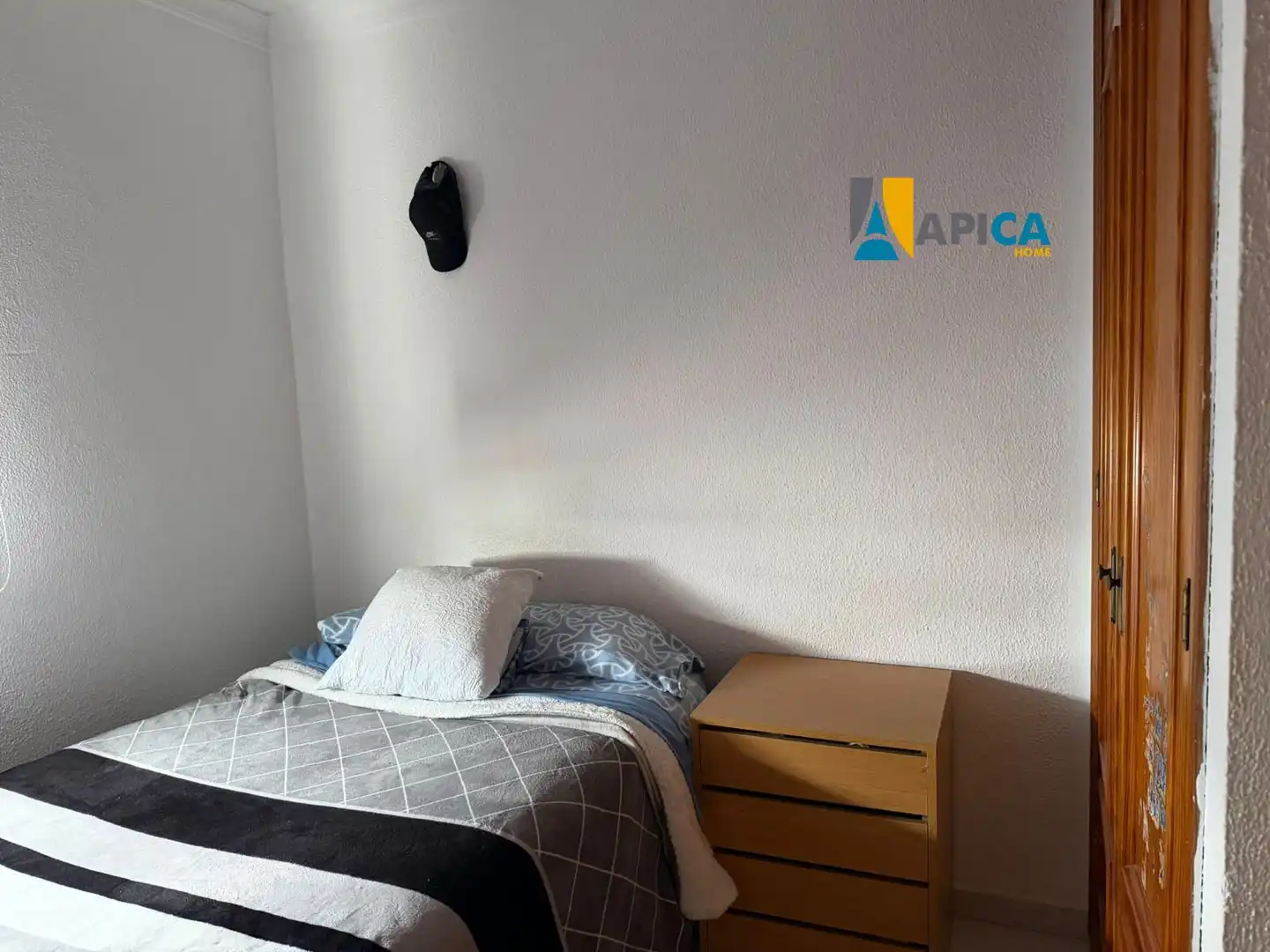Schlafzimmer von Wohnung zum Verkauf in Barbate mit Möbliert
