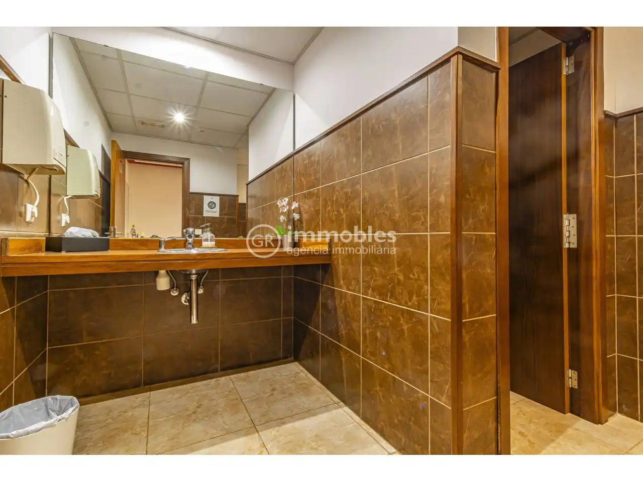 Business premises for transfer in Calle FADRINS, imagen 16