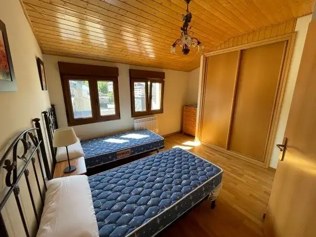 Dormitori de Apartament en venda en Villafranca del Bierzo amb Traster i Moblat