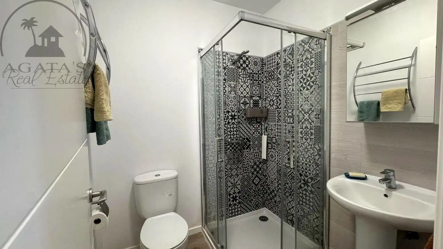 Baño de Piso de alquiler en Garachico con Terraza y Amueblado