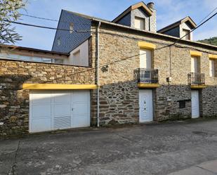 Vista exterior de Finca rústica en venda en Ponferrada amb Calefacció, Jardí privat i Terrassa