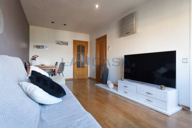 Piso en Venta en Calle LLORER, DEL en Les Planes