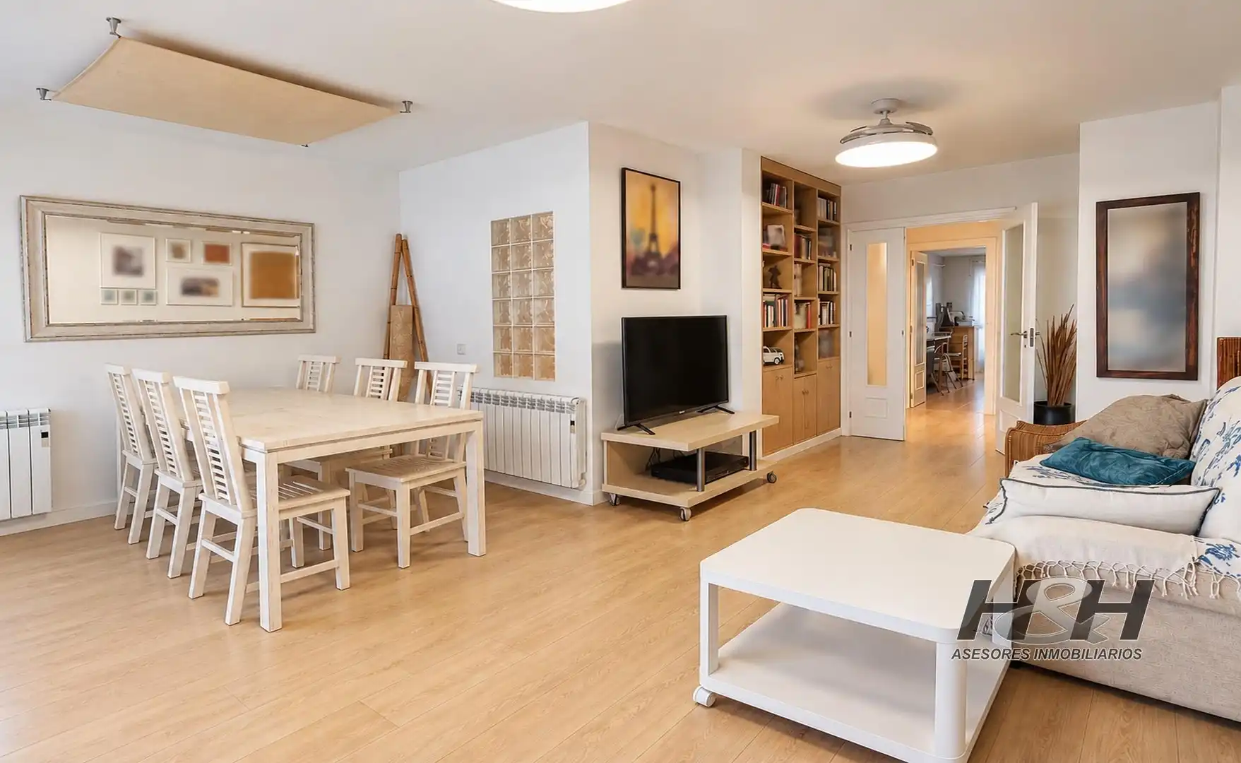 Flat with terrace for sale in Pobles de l'Oest, imagen 3