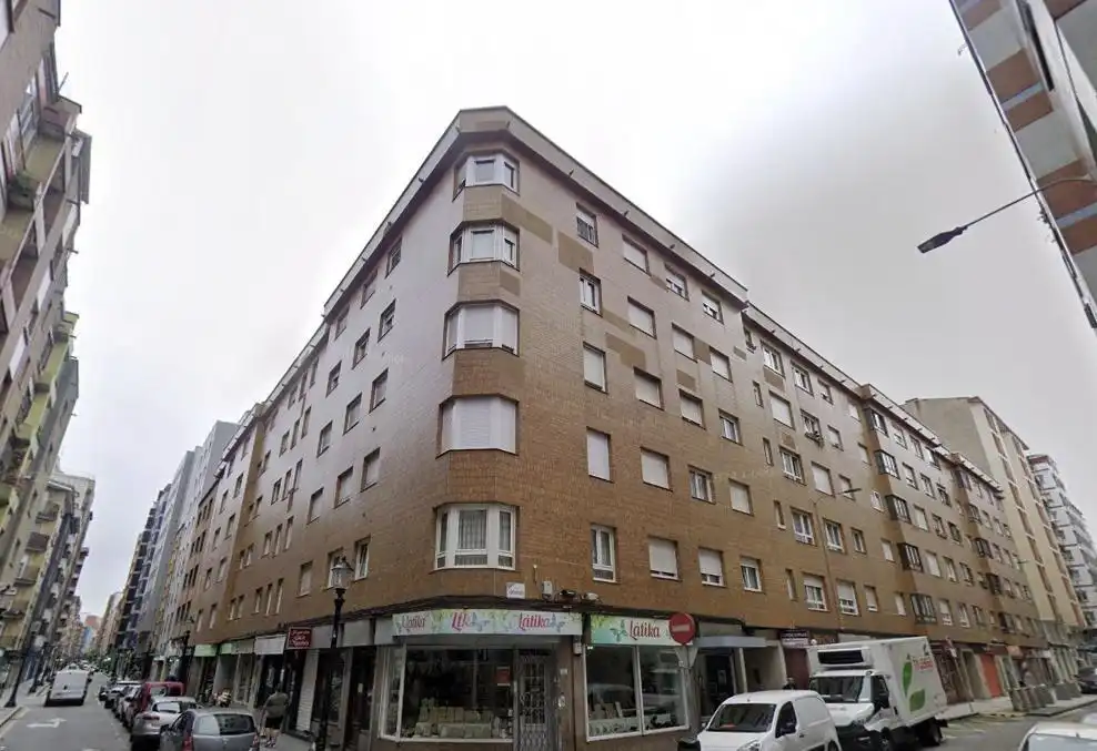 Appartamento con terrazza in vendita a Calle MARQUES DE CASA VALDES