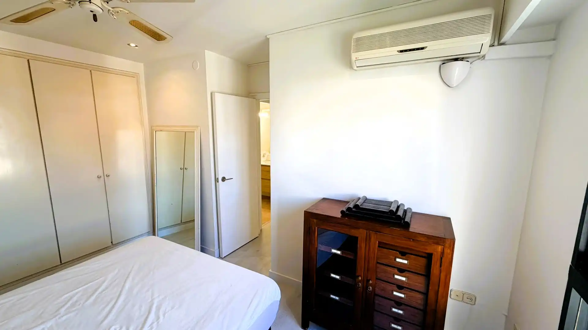 Habitación de Dúplex de alquiler en Ciutat Vella 