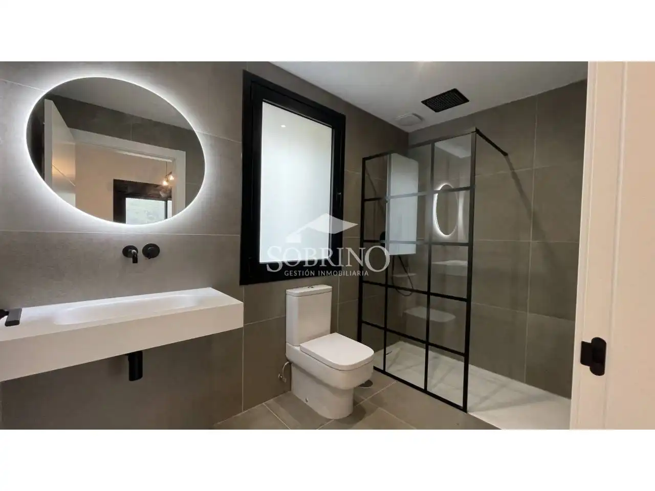 Bathroom of Houses for sale in Llanes  with Heating, Private garden and Terrace