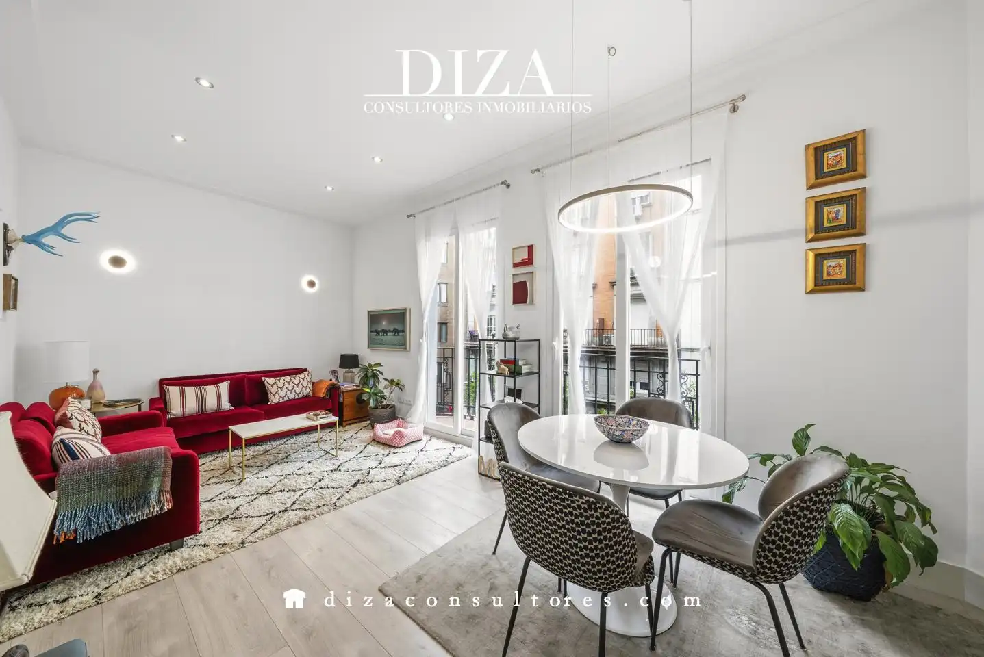 Außenansicht von Wohnung zum Verkauf in Madrid mit Klimaanlage, Heizung und Balkon