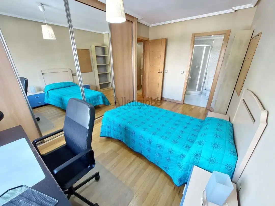 Flat with lift to rent in Calle Vicente Aleixandre, imagen 3