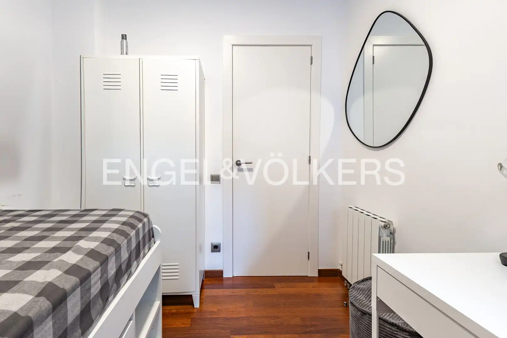 Habitación de Piso en venta en Sant Cugat del Vallès con Aire acondicionado, Calefacción y Jardín privado