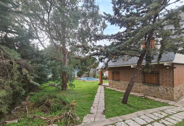 Casa-chalet en Venta en Calle María Elena en Aldea del Fresno