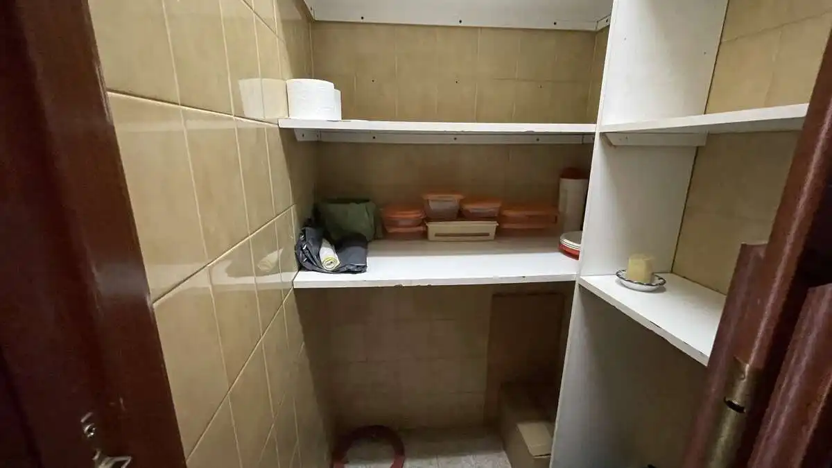 Bathroom of Flat for rent in Granada  with Air Conditioner, Heating and Terrace