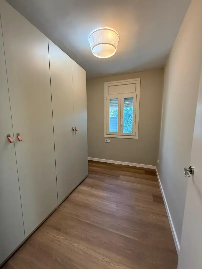 Habitación de Casa o chalet en venta en Vandellòs i l'Hospitalet de l'Infant con Aire acondicionado, Calefacción y Jardín privado