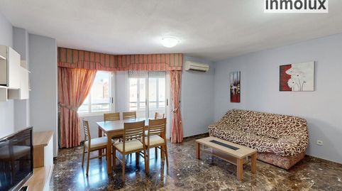 Foto 2 de Piso en venta en Calle Buenos Aires, Altozano - Conde Lumiares, Alicante / Alacant