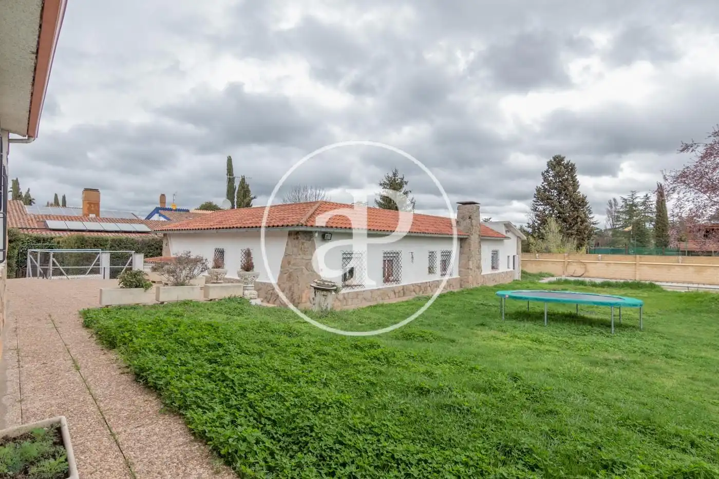 Exterior view of Houses for sale in Madrid  with Heating, Private garden and Terrace