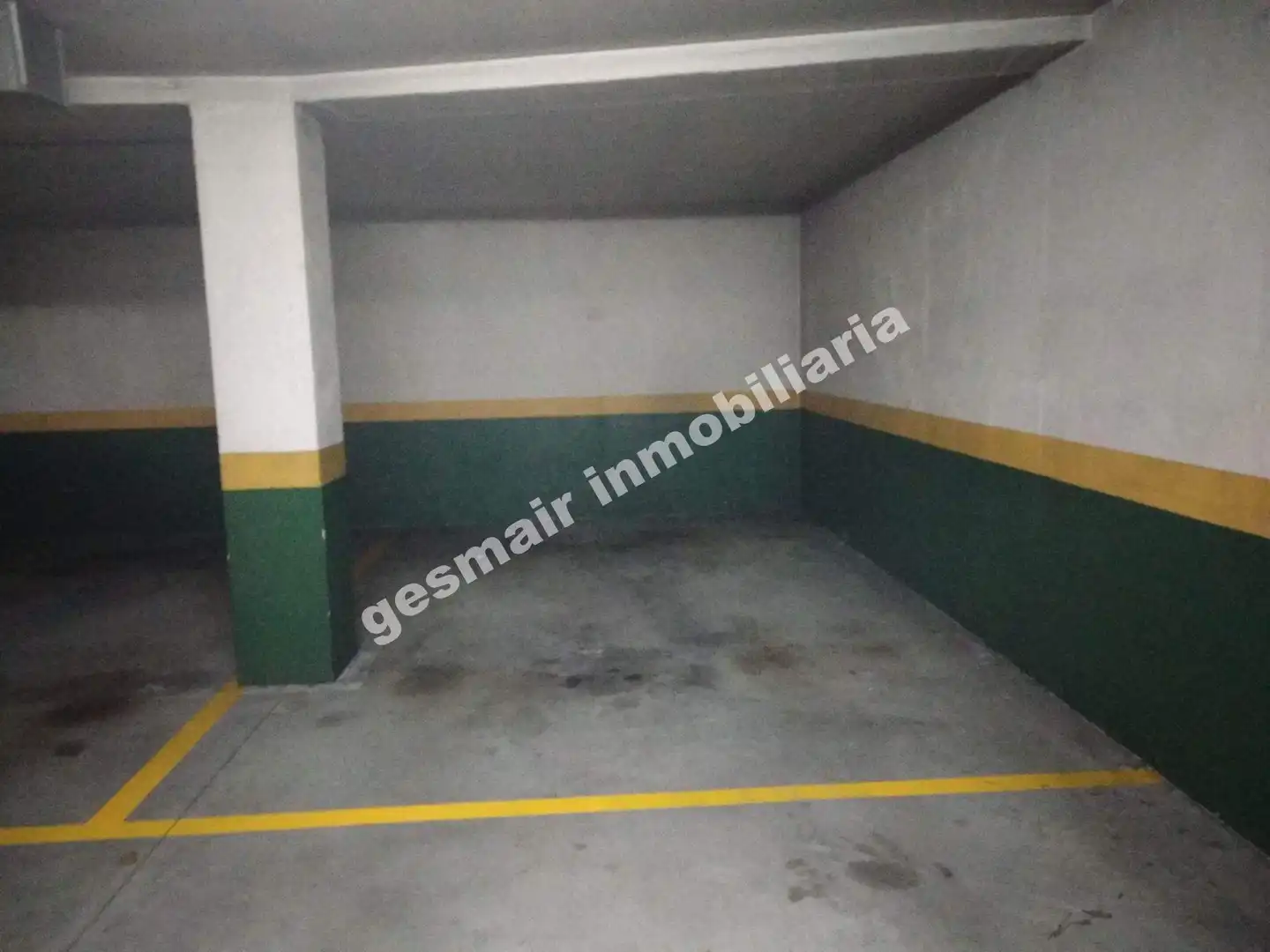 Einzelparkplatz mit Aufzug zum Verkauf in A Parda