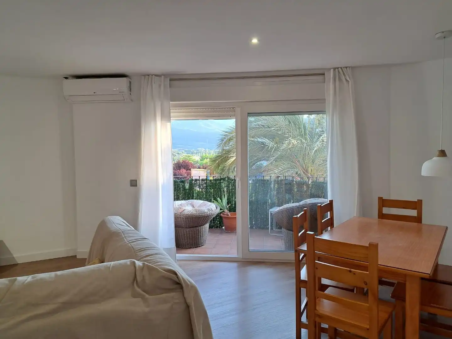 Bedroom of Flat for rent in Algeciras  with Air Conditioner, Furnished and Pets allowed