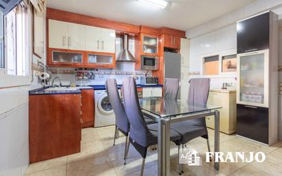 Kitchen of Single-family semi-detached for sale in Cerdanyola del Vallès  with Air Conditioner and Terrace