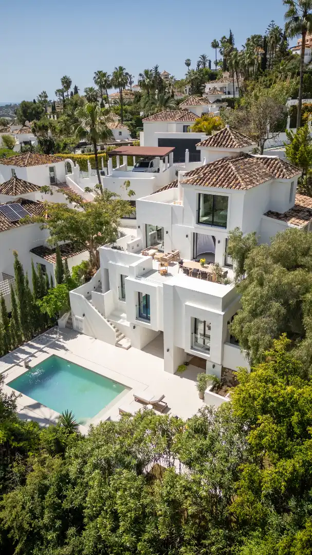 Chalet con piscina en venta en Nueva Andalucía, imagen 4