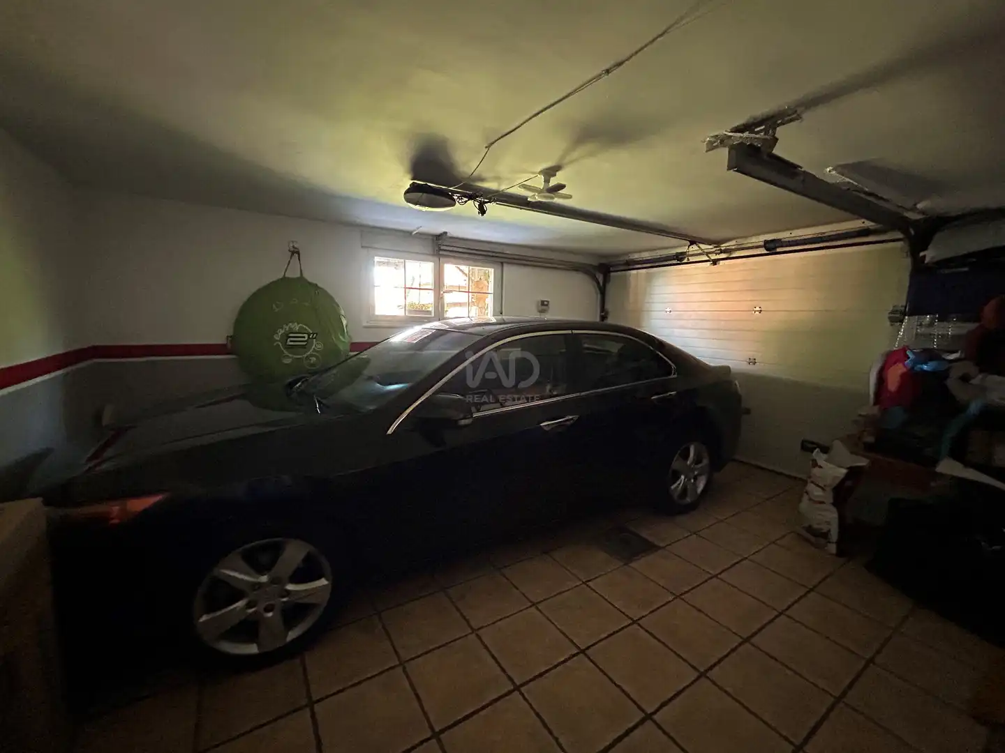 Parking de Casa o chalet en venta en Sariegos con Calefacción, Terraza y Piscina