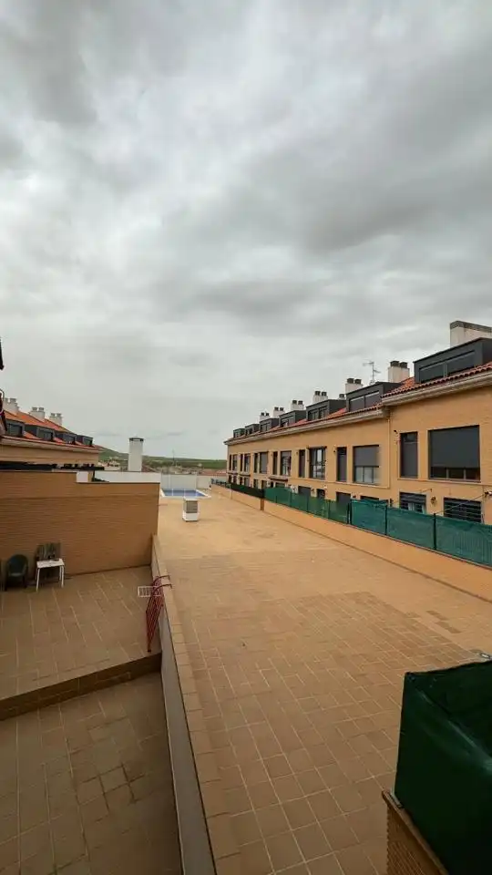 Terraza de Dúplex en venta en Torrejón del Rey con Calefacción, Amueblado y Piscina comunitaria