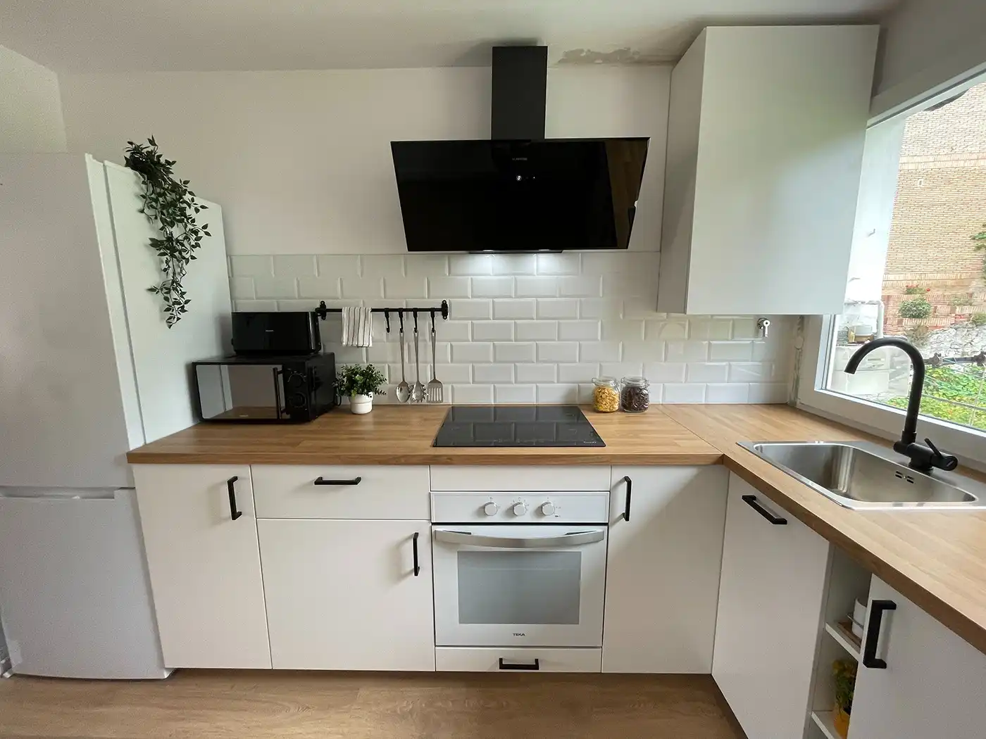 Cuina de Apartament en venda en Santander amb Calefacció, Parquet i Moblat