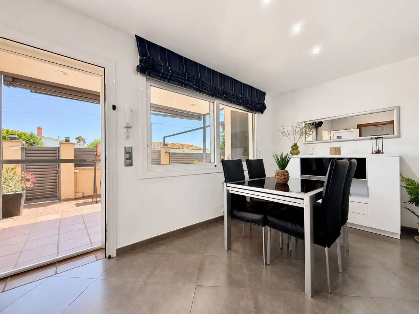 Casa con piscina en venta en N/A, imagen 8