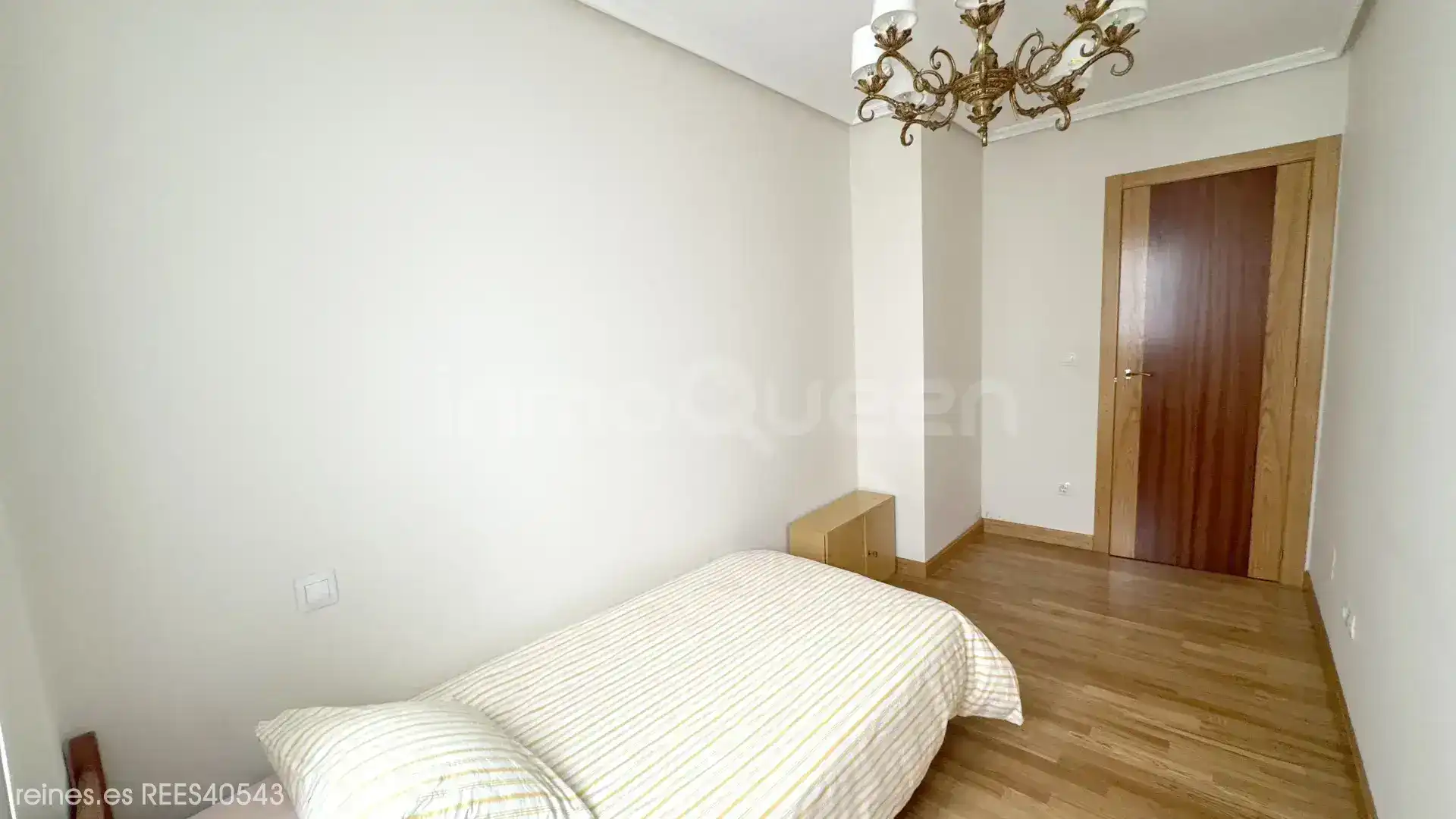Bedroom of Flat for sale in Reinosa  with Heating, Terrace and Furnished