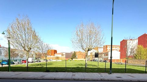 Foto 3 de Ático en venta en Calle Fraga Iribarne, Armunia, León Capital