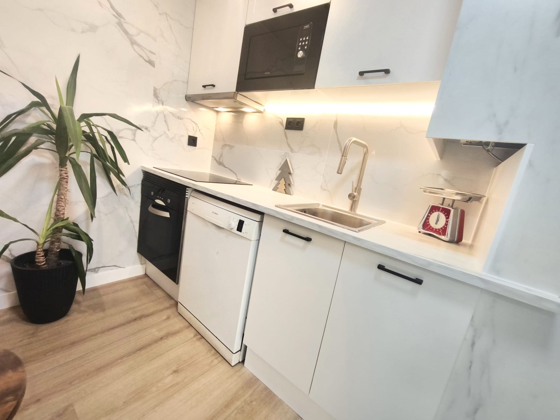 Kitchen of Flat for sale in Bilbao   with Heating, Storage room and Furnished
