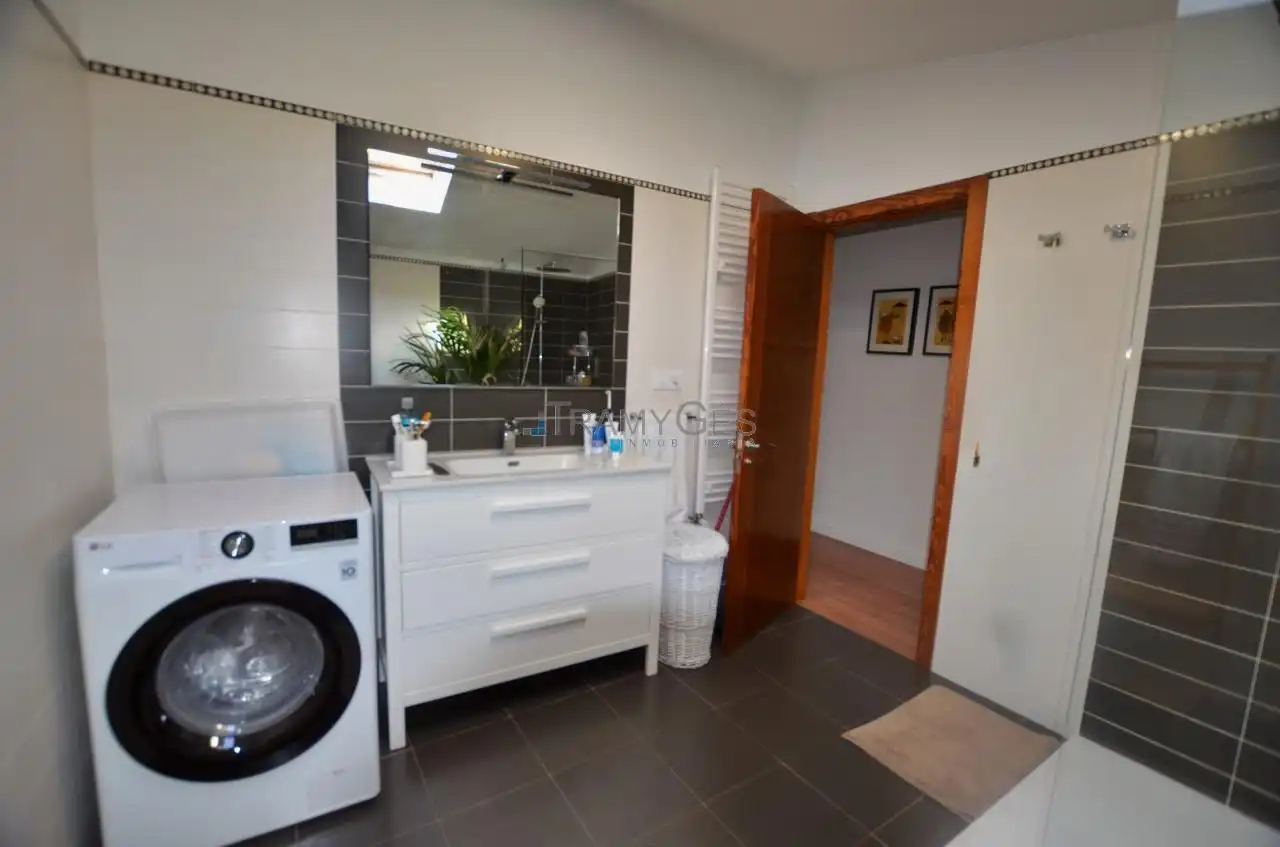 Bany de Casa o xalet en venda en O Rosal   amb Calefacció, Jardí privat i Terrassa