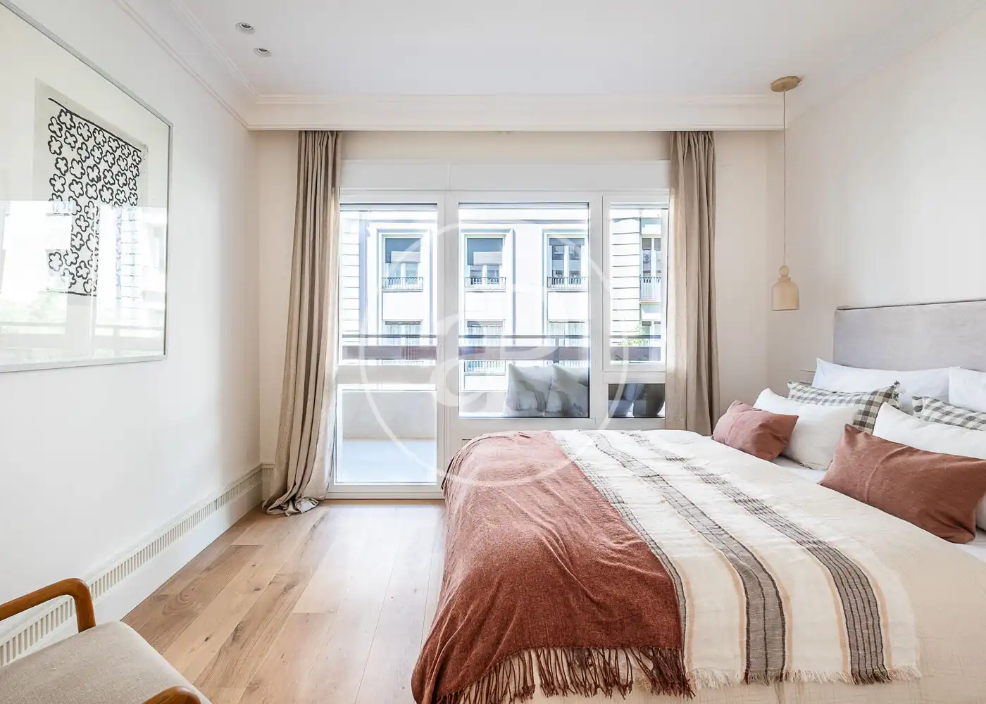 Schlafzimmer von Wohnung zum Verkauf in Madrid mit Klimaanlage, Heizung und Terrasse